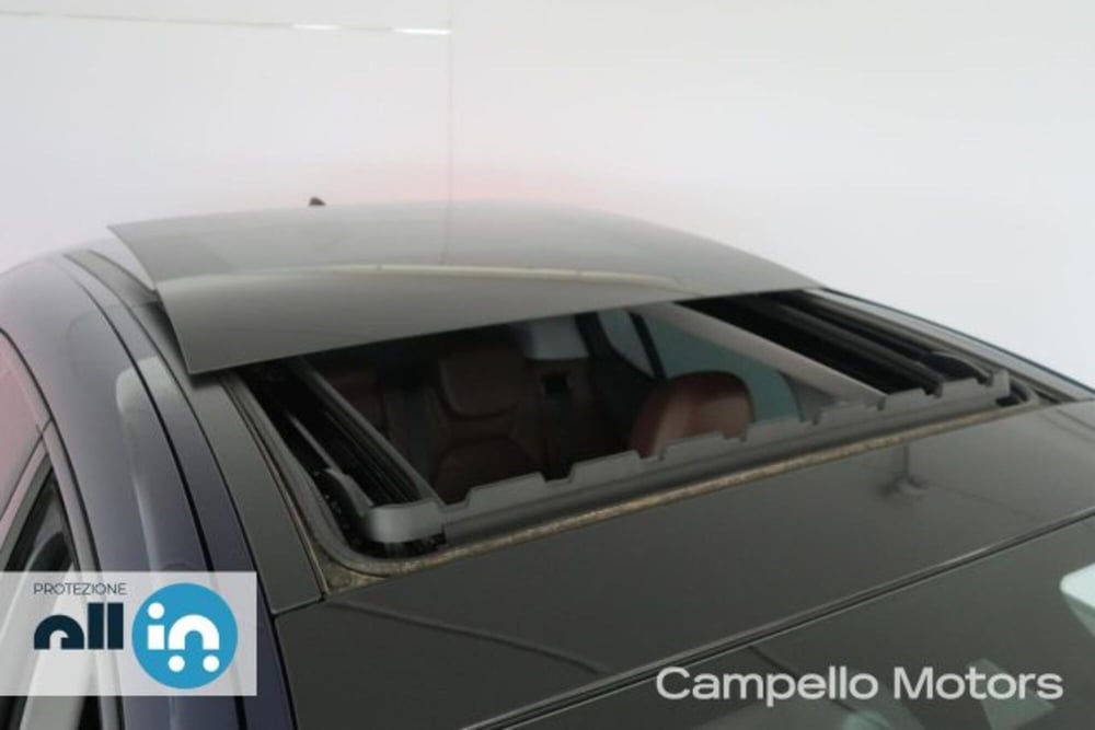 Alfa Romeo Stelvio usata a Venezia (16)