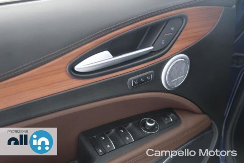 Alfa Romeo Stelvio usata a Venezia (19)