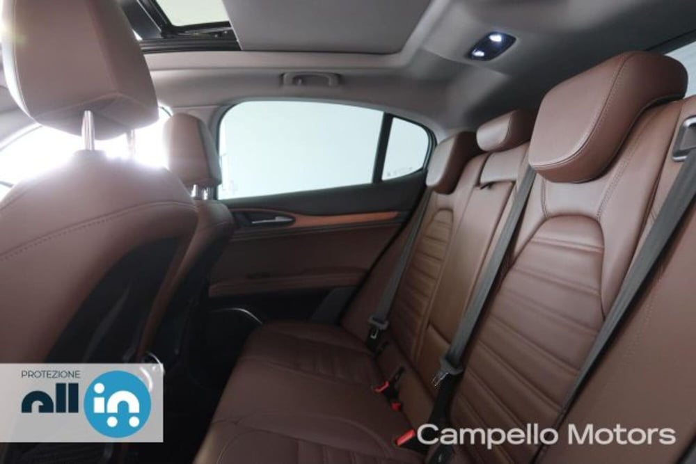 Alfa Romeo Stelvio usata a Venezia (6)