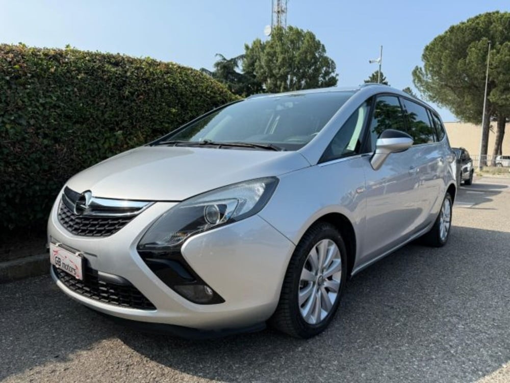 Opel Zafira Tourer usata a Bologna