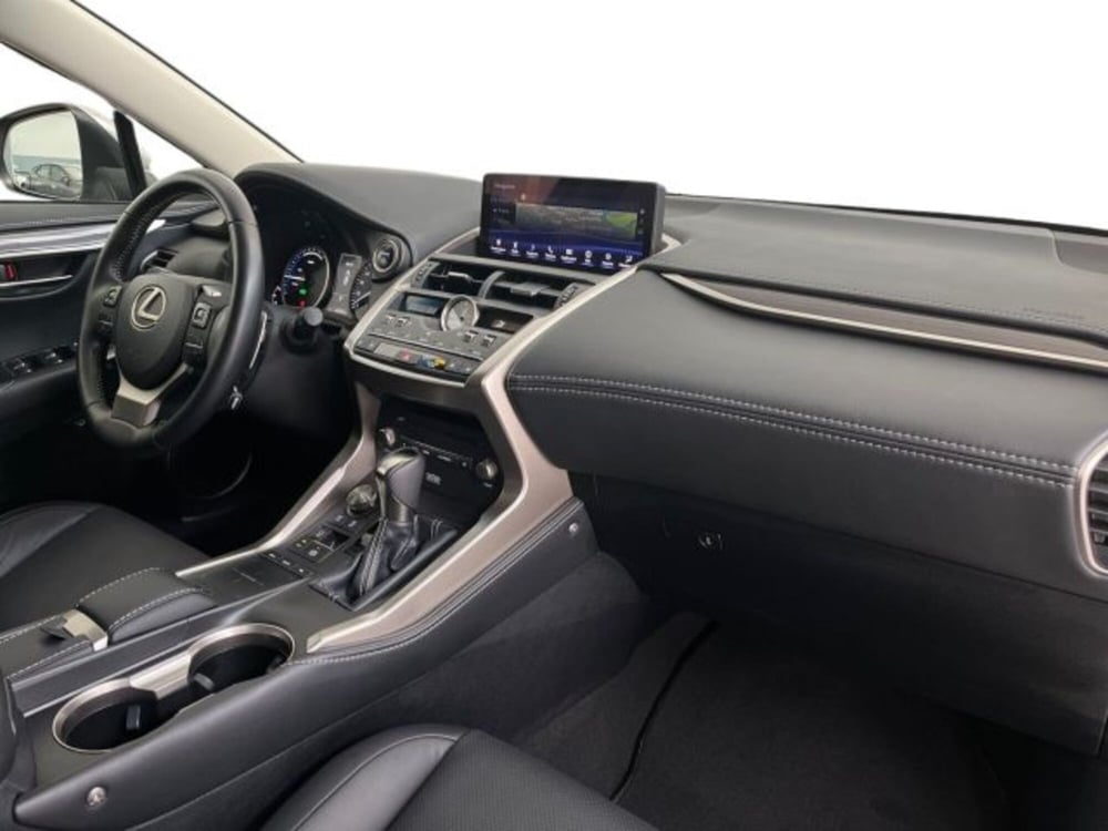 Lexus NX usata a Verona (15)