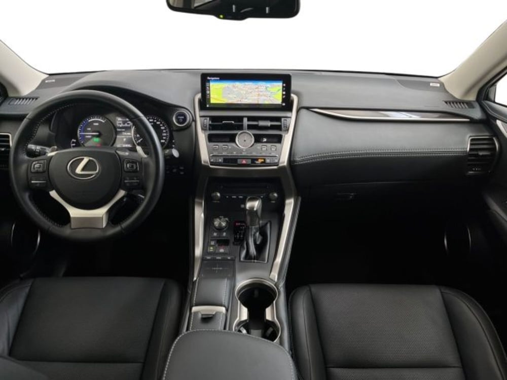 Lexus NX usata a Verona (9)