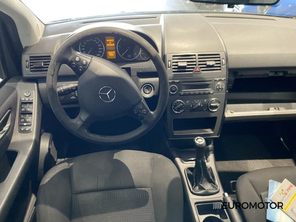 Mercedes-Benz Classe A usata a Bari (13)