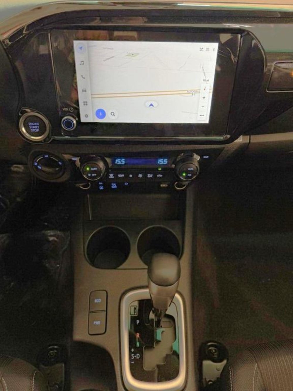 Toyota Hilux nuova a Monza e Brianza (13)