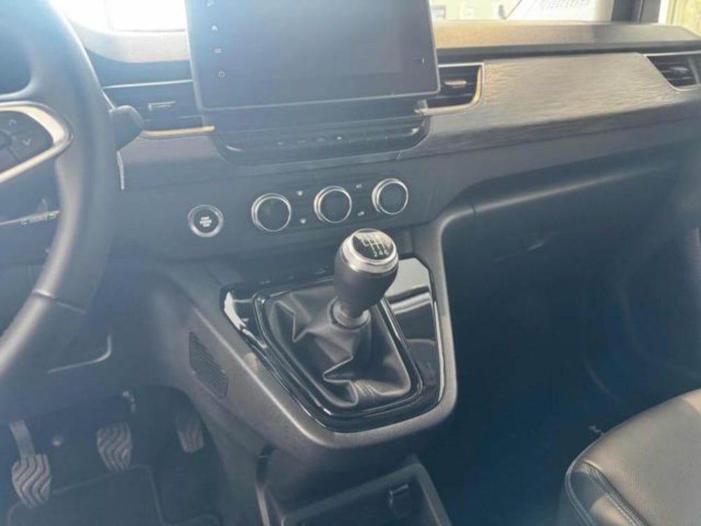 Nissan Townstar usata a Sassari (16)