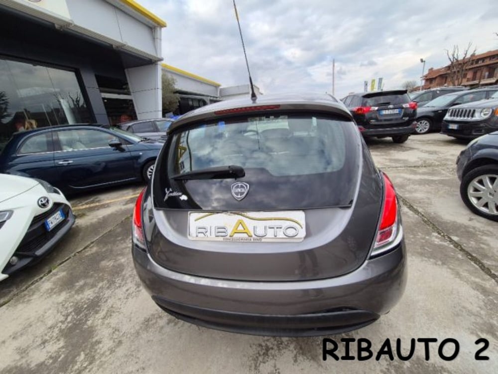 Lancia Ypsilon usata a Cuneo (16)