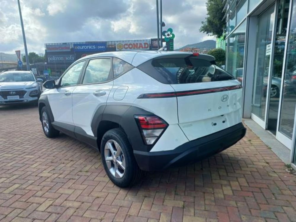 Hyundai Kona nuova a Savona (9)