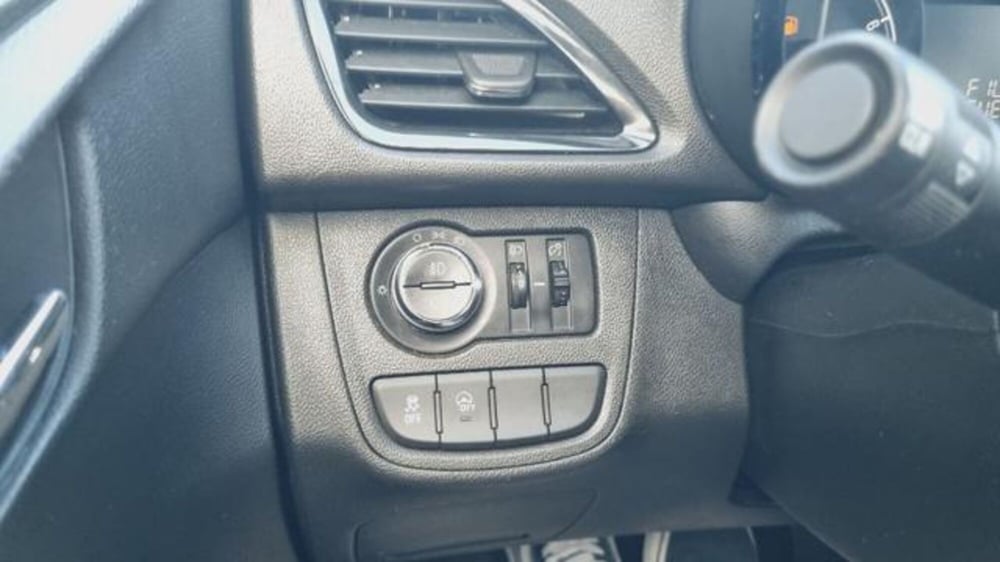 Opel Karl usata a Savona (11)