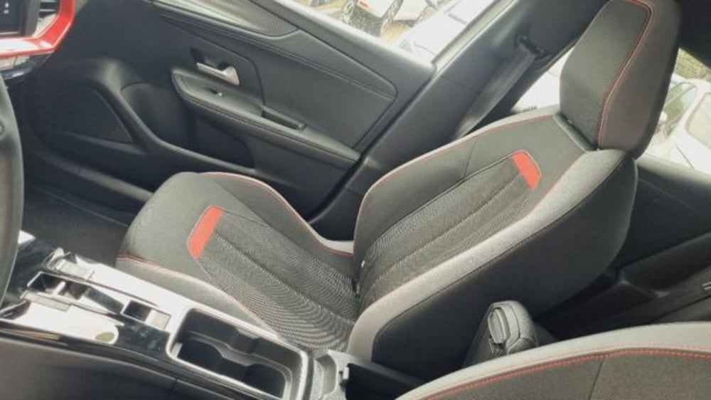 Opel Mokka usata a Savona (10)