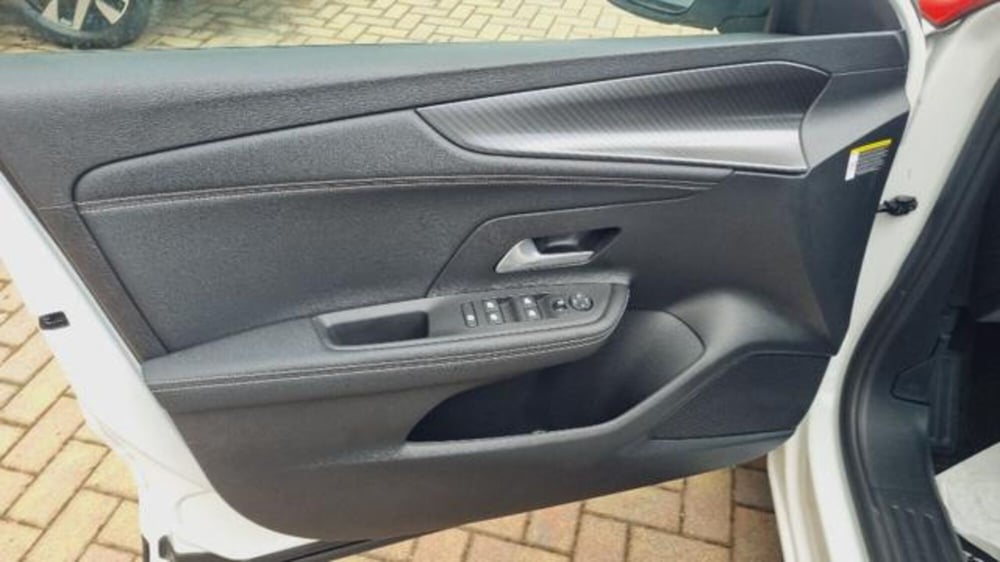 Opel Mokka usata a Savona (9)