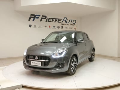 Suzuki Swift 1.2 Hybrid 4WD AllGrip Easy Top nuova a Grottammare