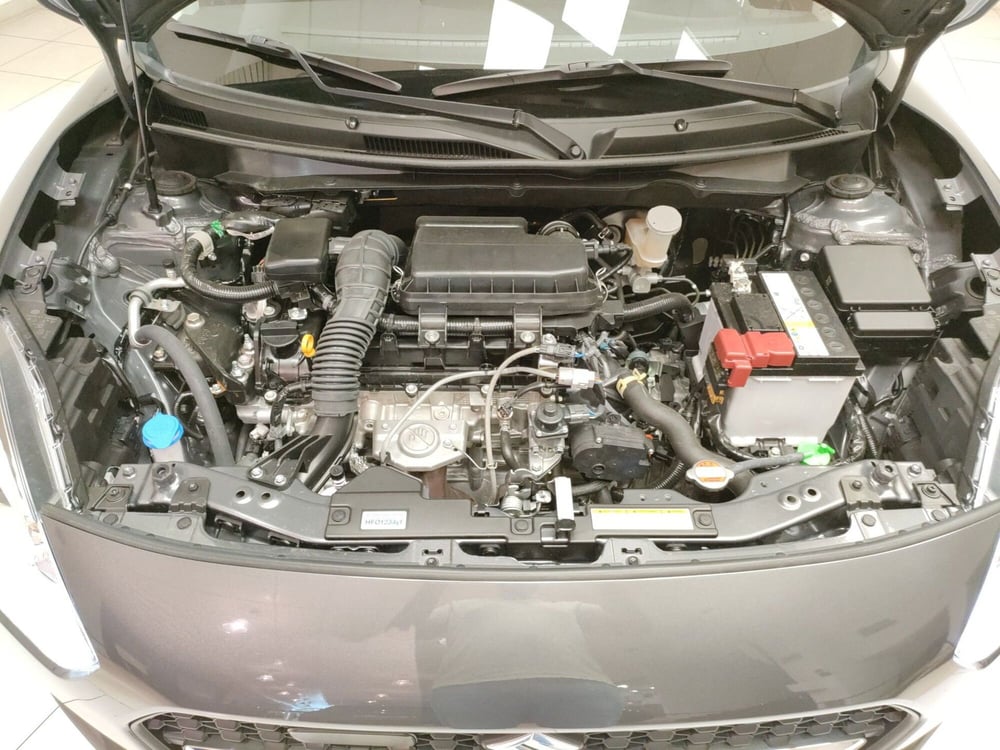 Suzuki Swift nuova a Ascoli Piceno (10)