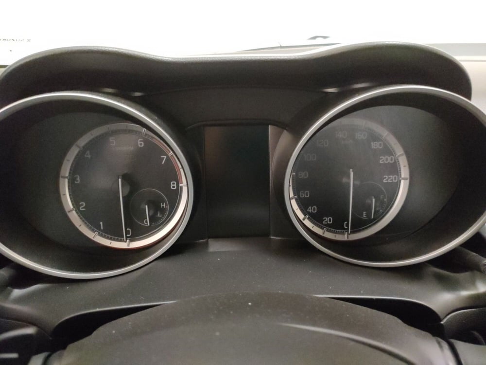 Suzuki Swift nuova a Ascoli Piceno (16)