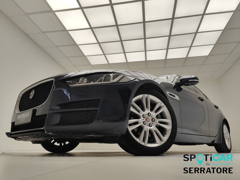 Jaguar XE usata a Como (3)