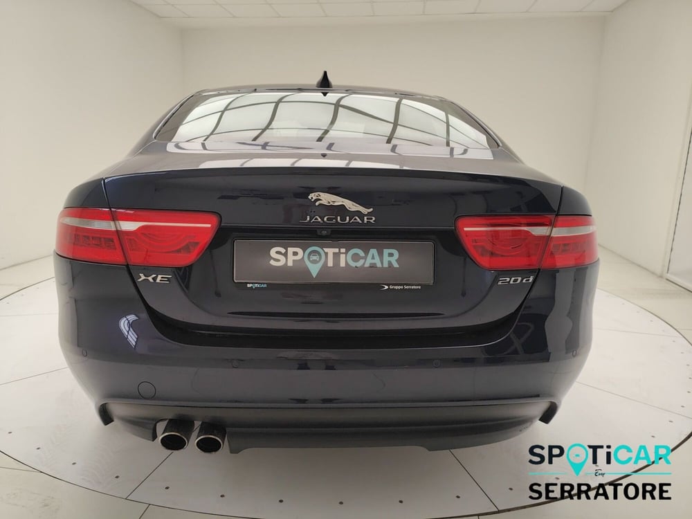 Jaguar XE usata a Como (6)