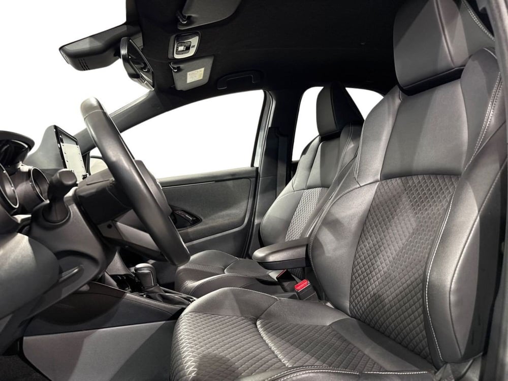 Toyota Yaris usata a Lecco (13)