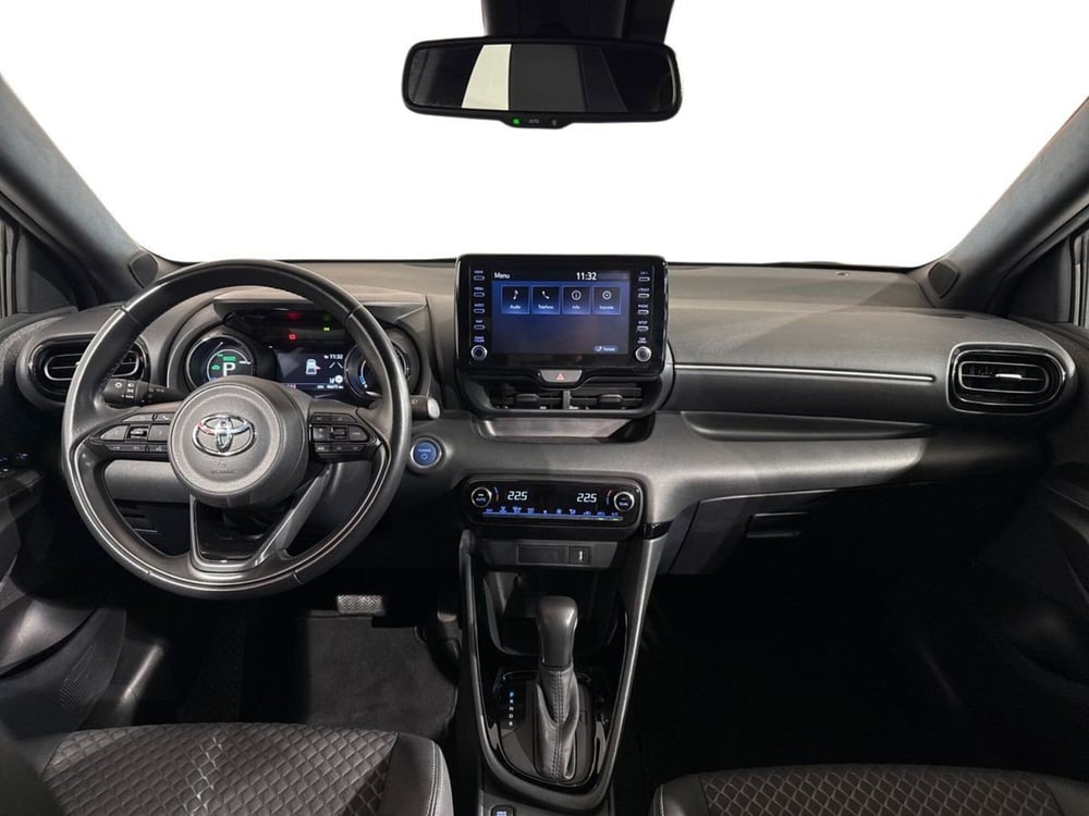 Toyota Yaris usata a Lecco (9)