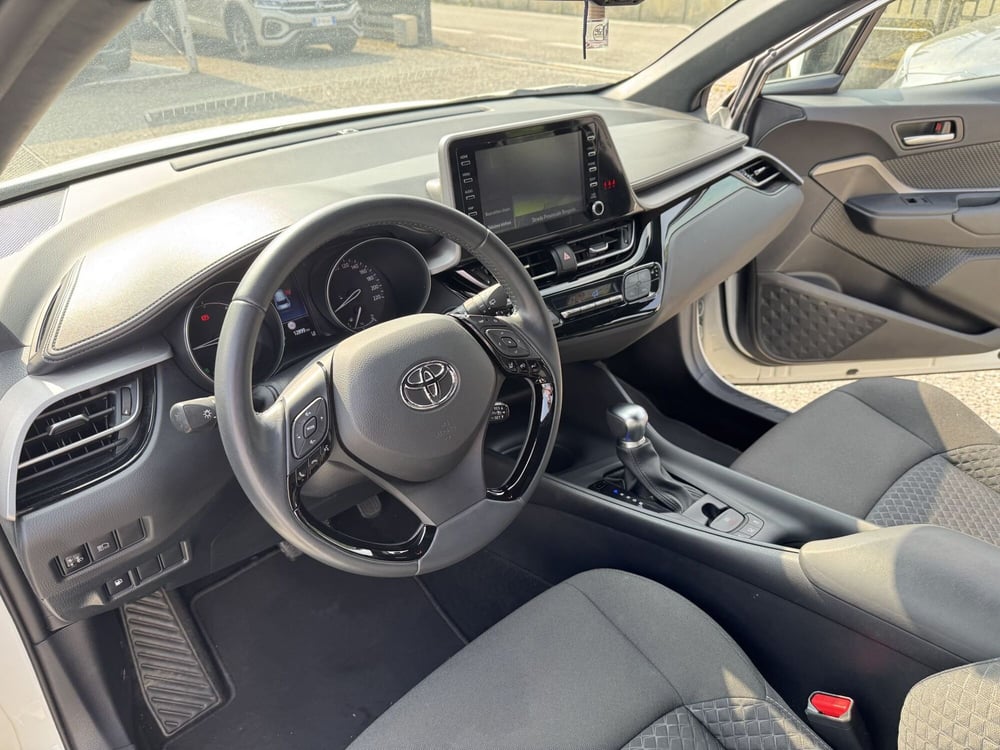 Toyota Toyota C-HR usata a Como (11)