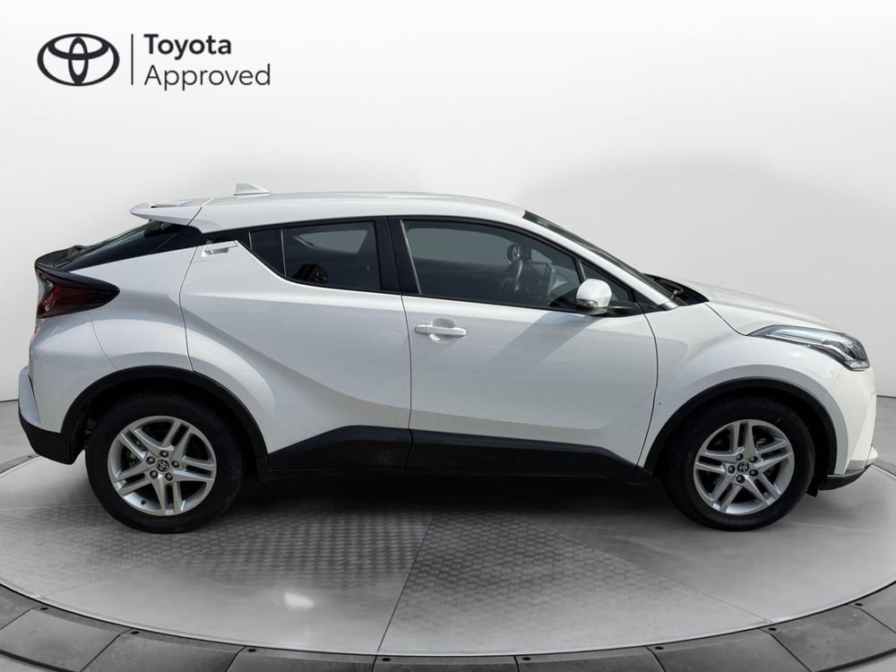 Toyota Toyota C-HR usata a Como (12)
