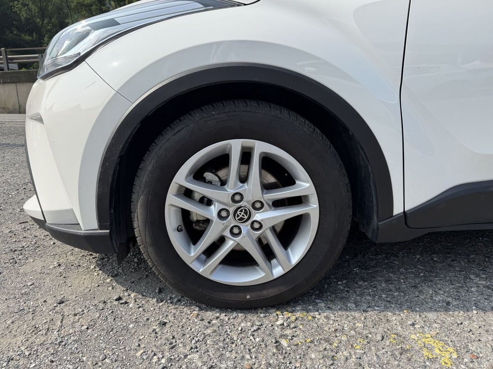 Toyota Toyota C-HR usata a Como (13)
