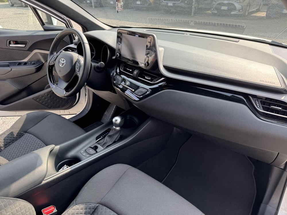 Toyota Toyota C-HR usata a Como (6)