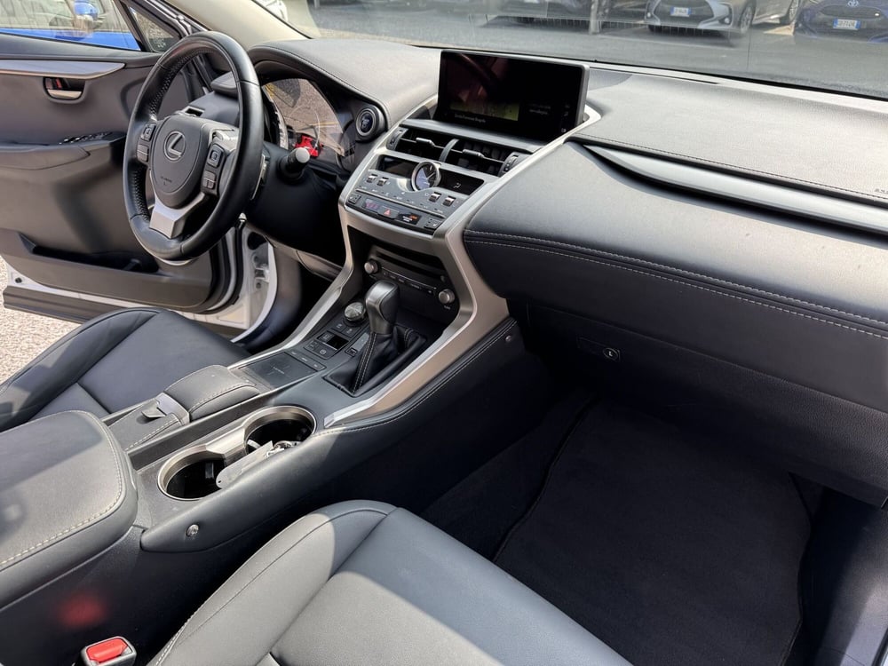 Lexus NX usata a Como (6)
