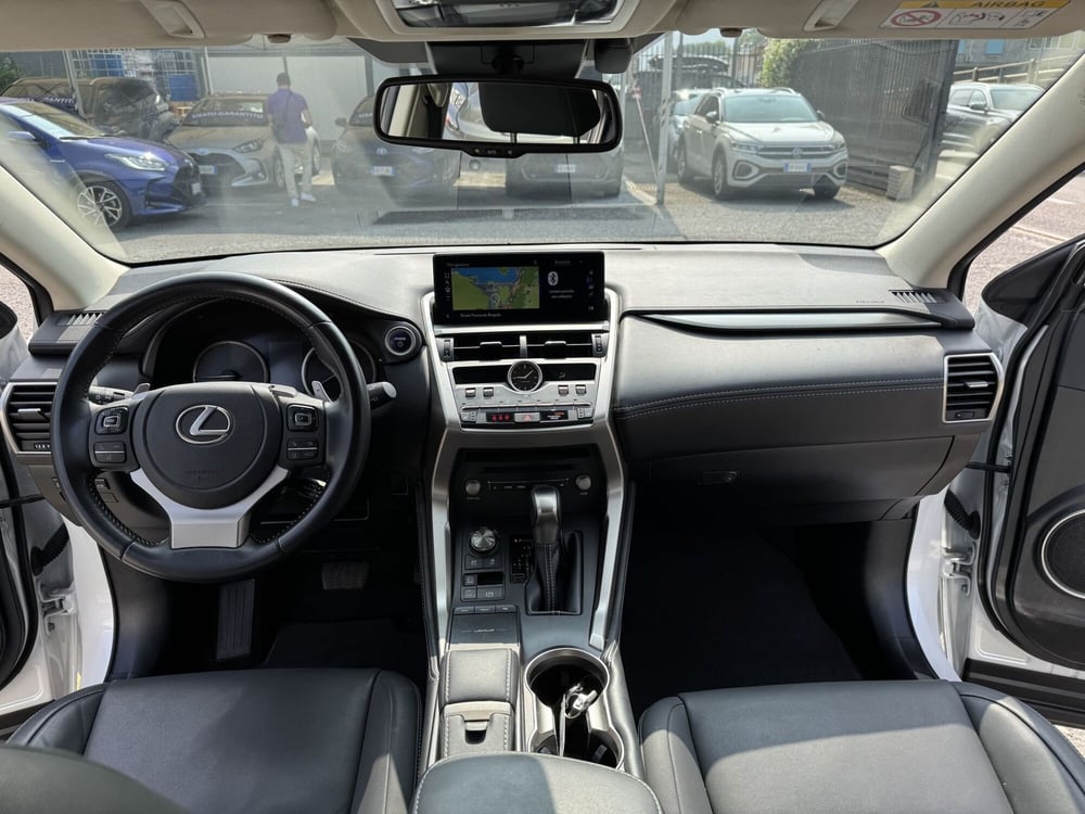 Lexus NX usata a Como (8)