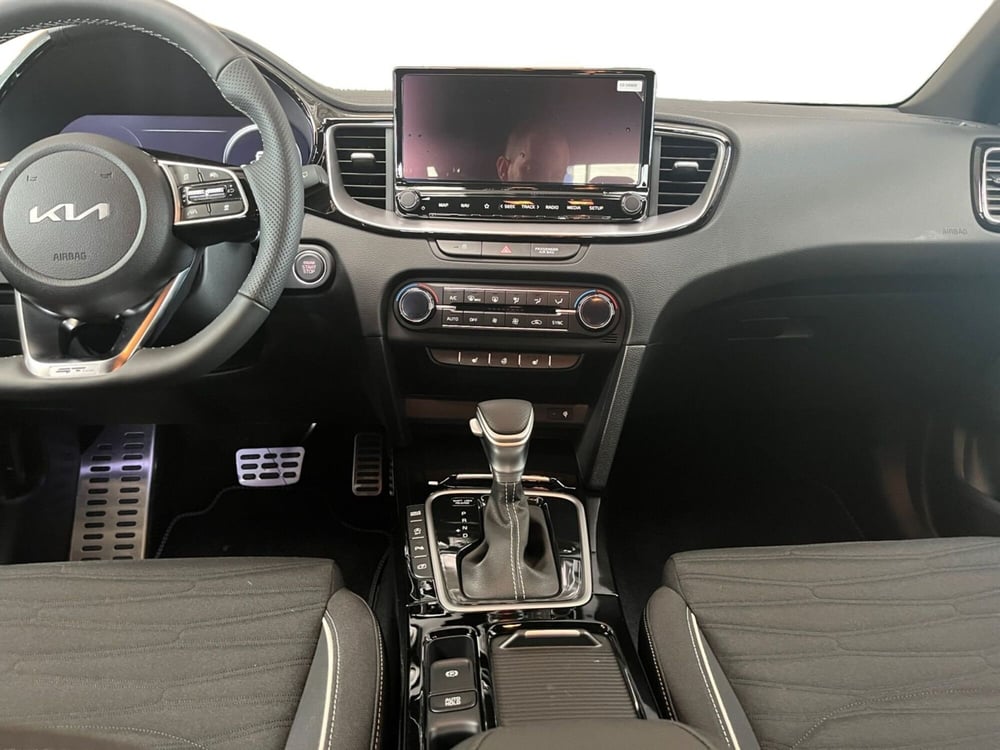 Kia ProCeed nuova a Modena (13)