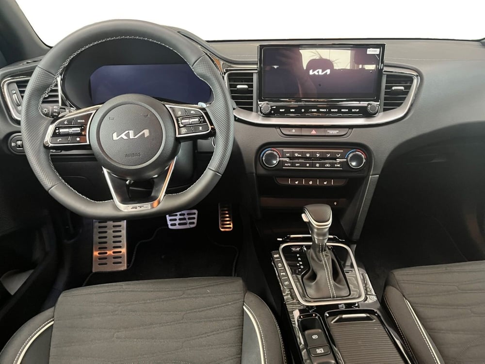 Kia ProCeed nuova a Modena (14)