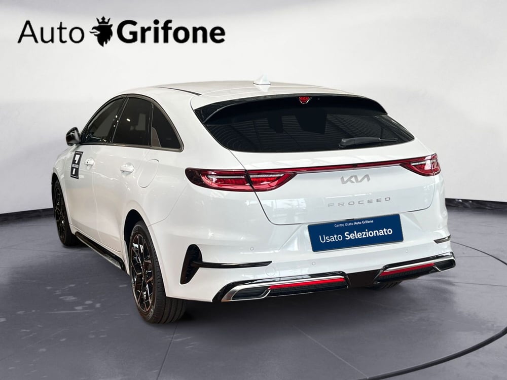 Kia ProCeed nuova a Modena (5)