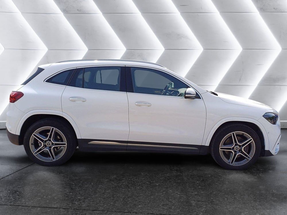 Mercedes-Benz GLA SUV usata  (5)