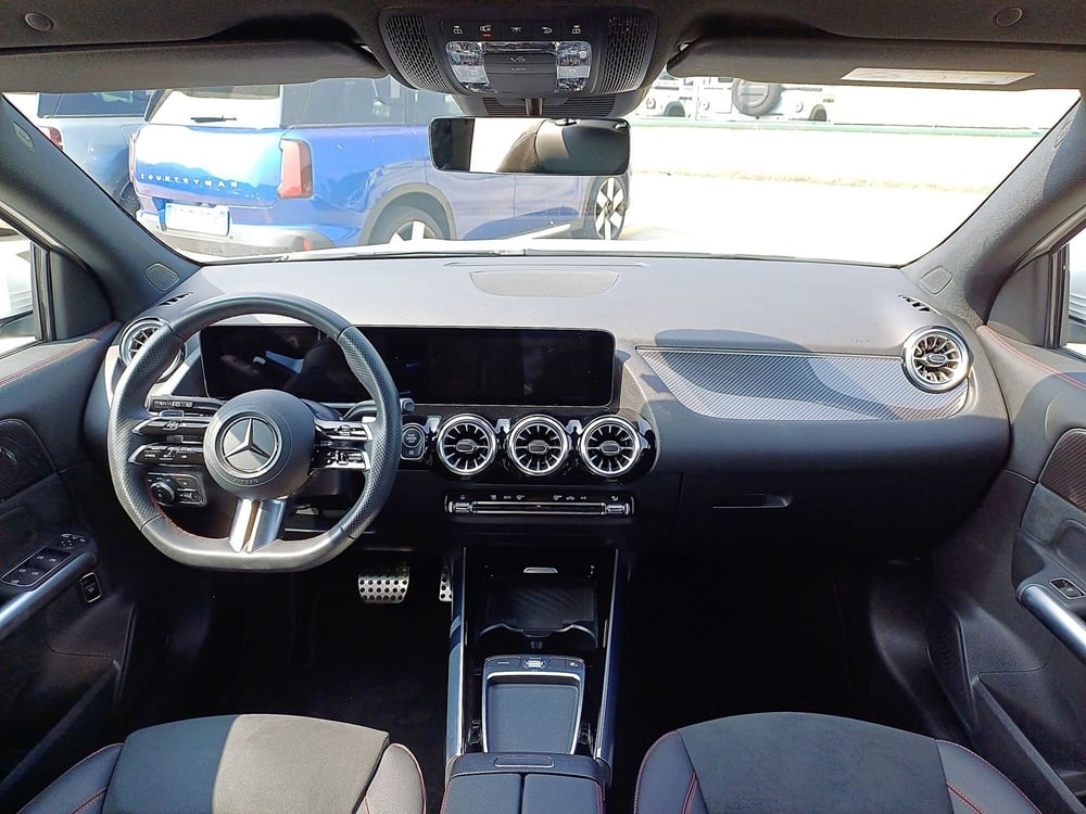 Mercedes-Benz GLA SUV usata  (8)
