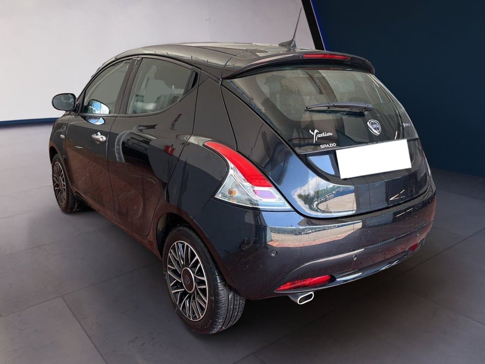 Lancia Ypsilon usata a Torino (5)