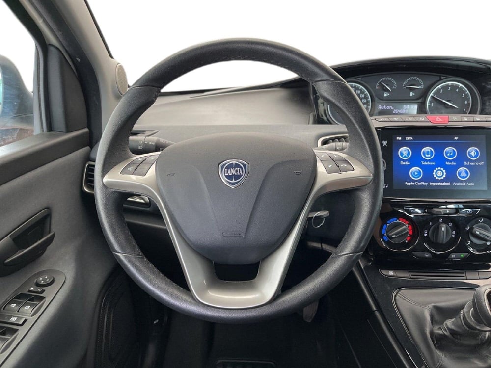 Lancia Ypsilon usata a Torino (12)