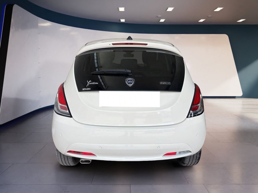 Lancia Ypsilon usata a Torino (6)