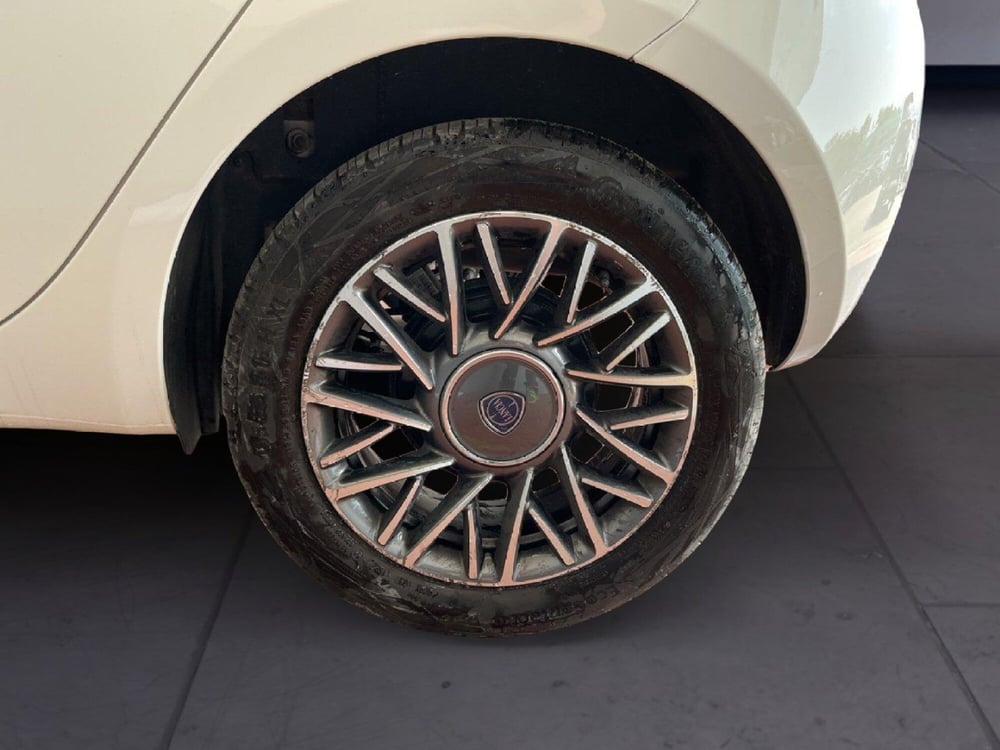 Lancia Ypsilon usata a Torino (8)