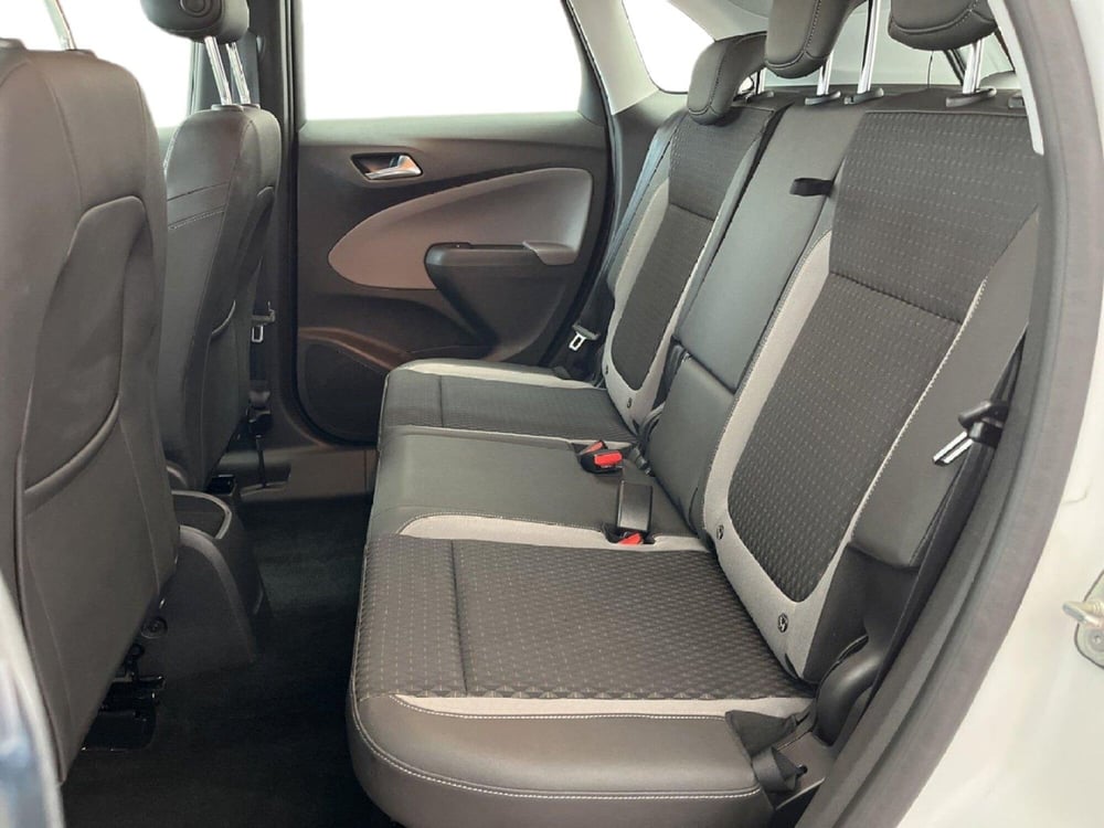 Opel Crossland X usata a Torino (9)