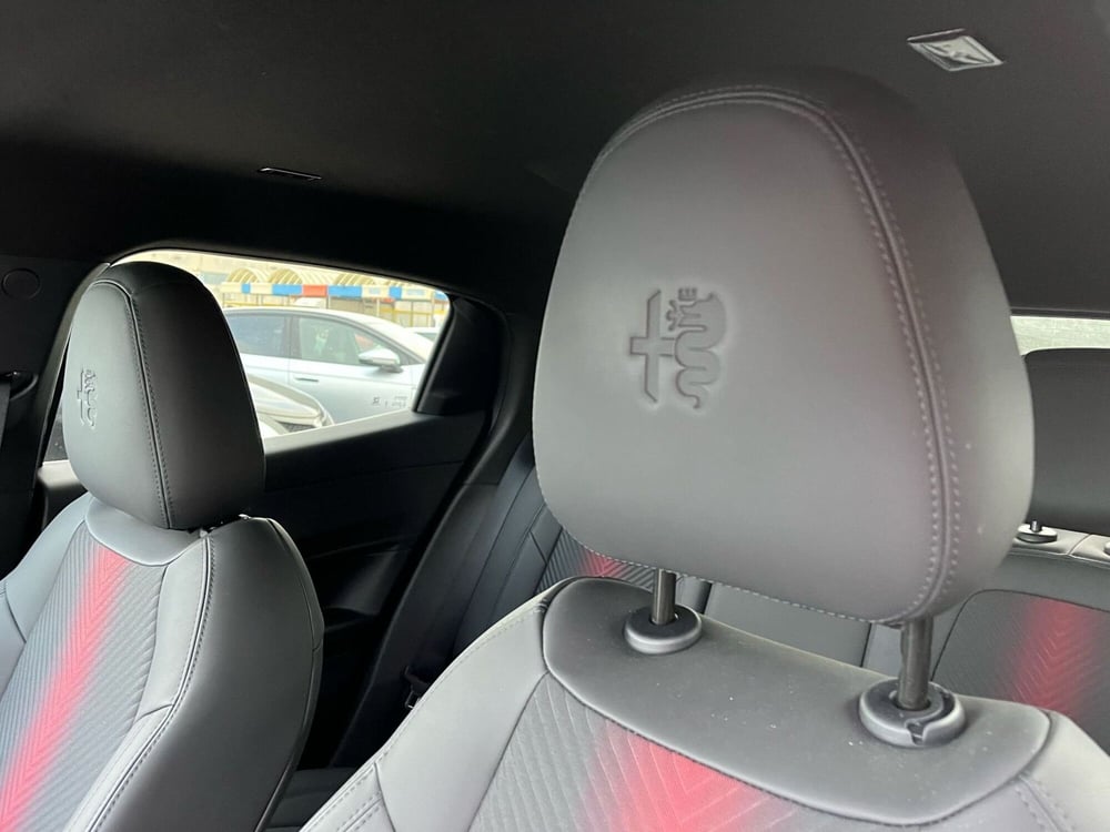 Alfa Romeo Junior nuova a Milano (12)
