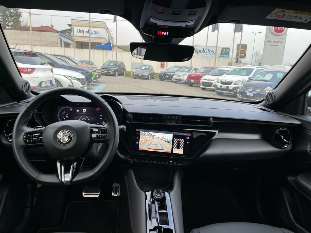 Alfa Romeo Junior nuova a Milano (18)