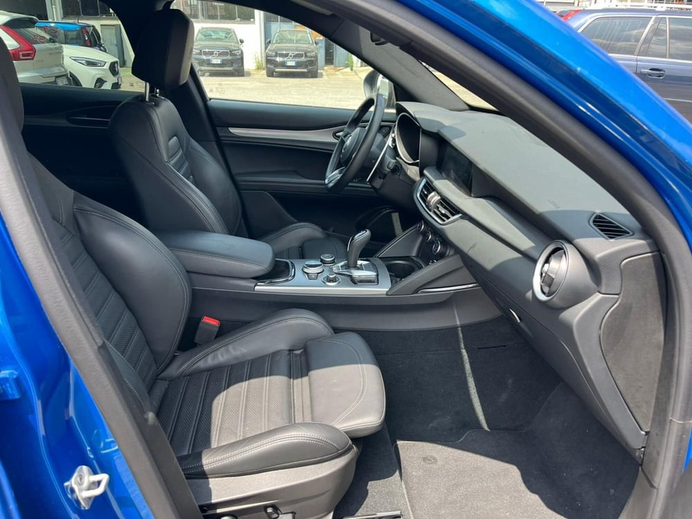 Alfa Romeo Stelvio usata a Milano (13)