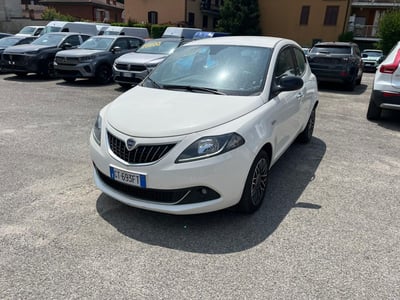 Lancia Ypsilon 1.0 FireFly 5 porte S&amp;S Hybrid Gold Plus del 2024 usata a Milano