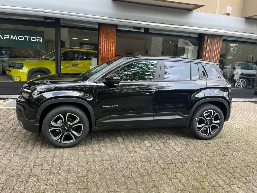 Jeep Avenger nuova a Milano (4)