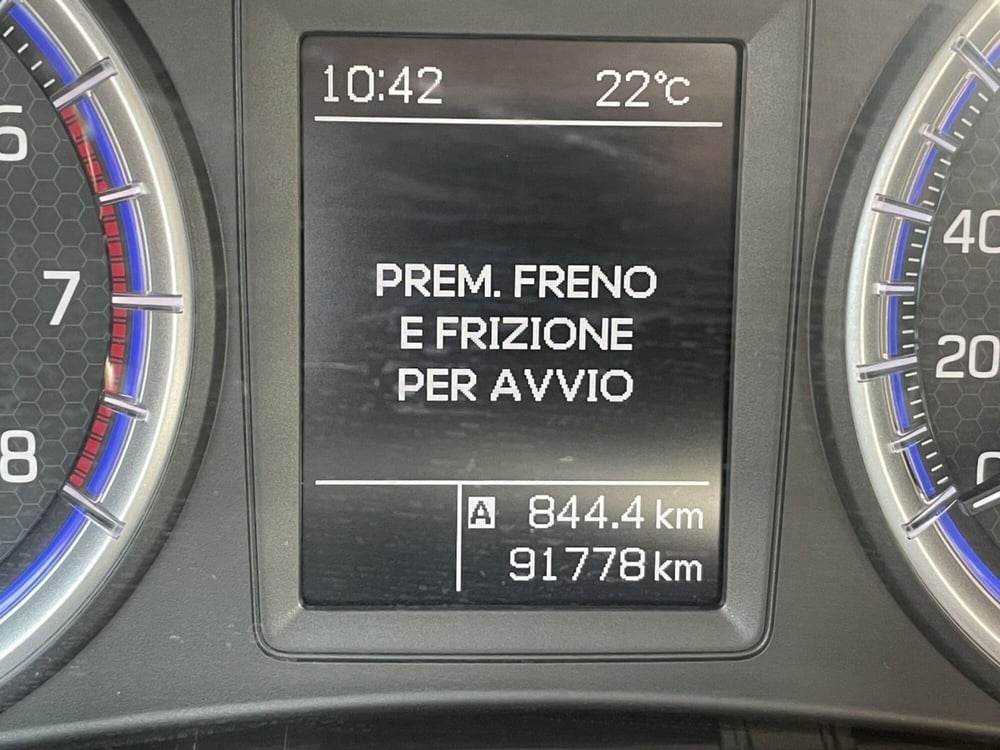 Suzuki S-Cross usata a Prato (11)