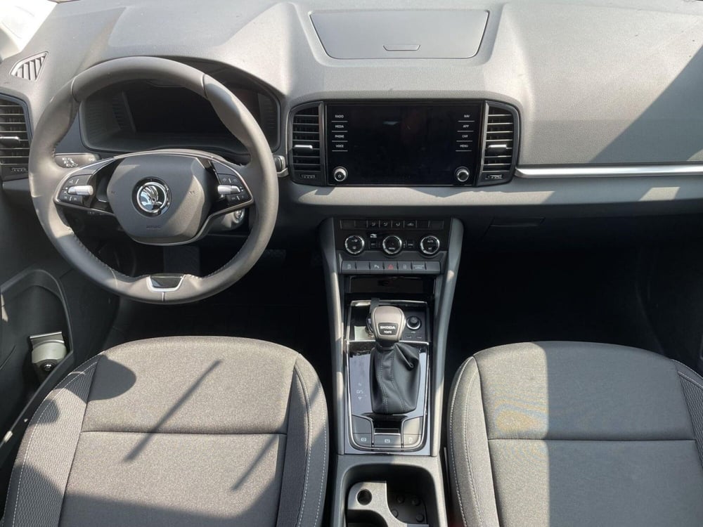 Skoda Karoq nuova a Prato (9)