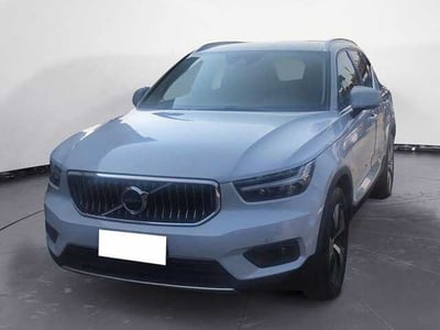 Volvo XC40 T5 Recharge Plug-in Hybrid Inscription Expression del 2022 usata a Lucca