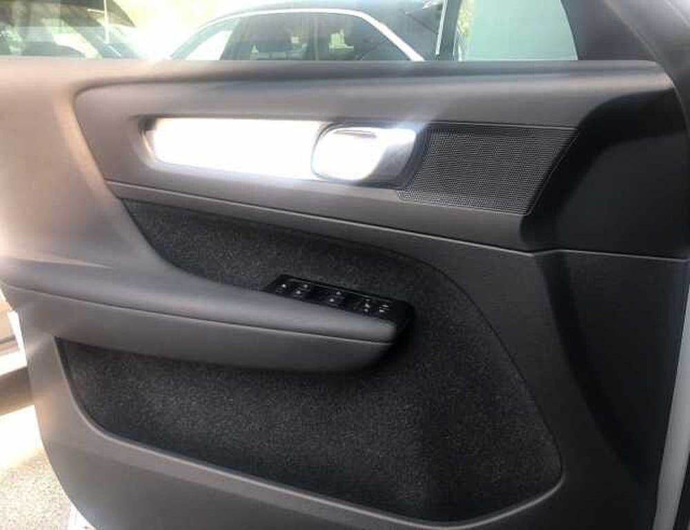 Volvo XC40 usata a Lucca (16)