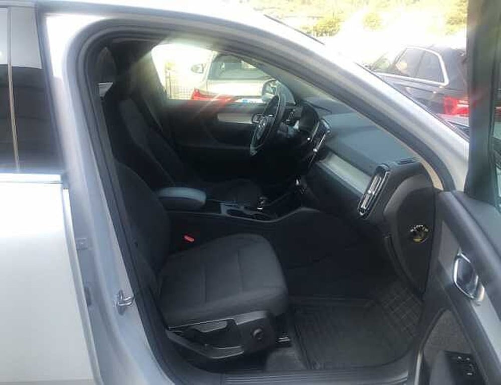 Volvo XC40 usata a Lucca (6)