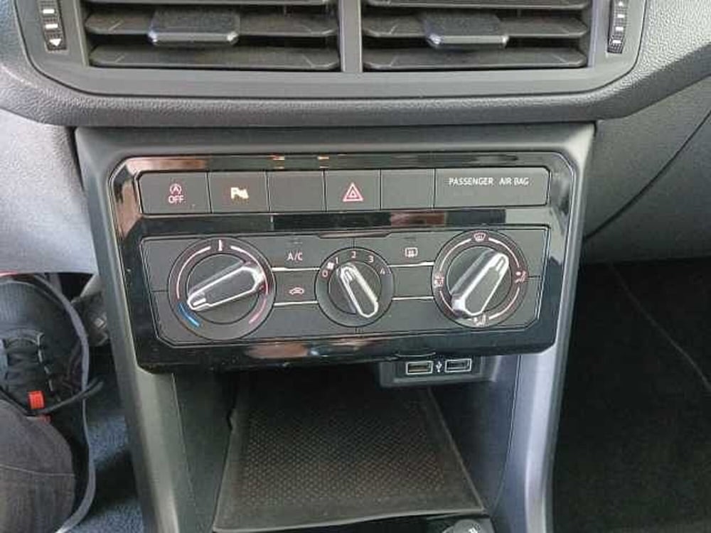 Volkswagen T-Cross usata a Lucca (8)