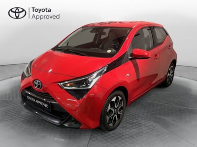 Toyota Aygo 1.0 VVT-i 72 CV 5 porte x-play del 2019 usata a Milano
