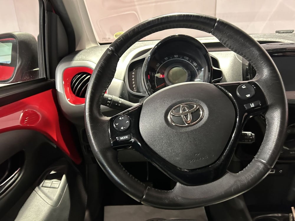 Toyota Aygo usata a Milano (10)